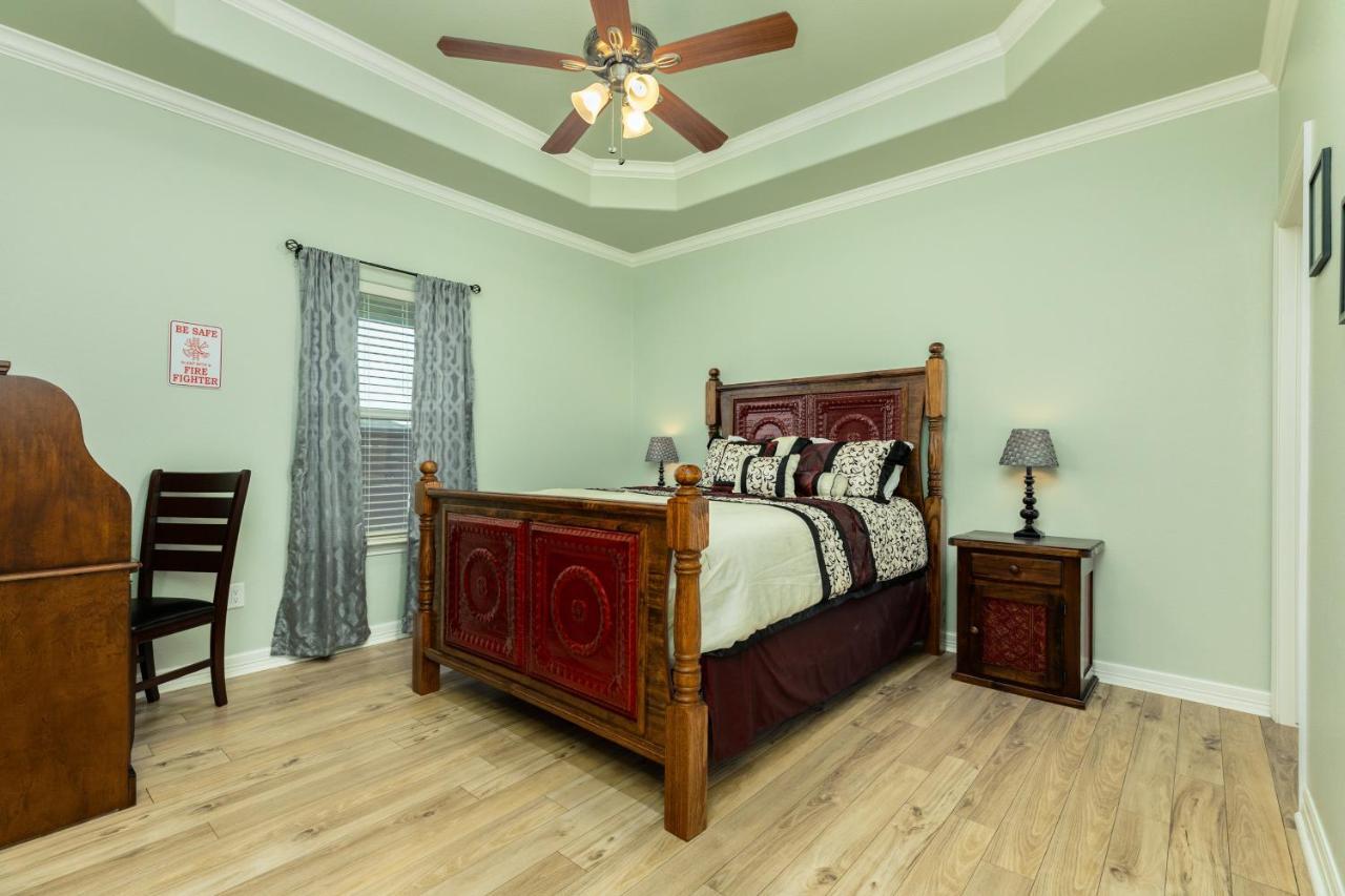 Villa The Firehouse Bolivar Peninsula Exterior foto